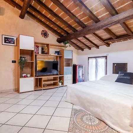 Apartmán Ferrari Museum & Train Station - Il Cavallino Loft