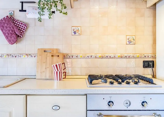 Ferrari Museum & Train Station - Il Cavallino Loft Apartment